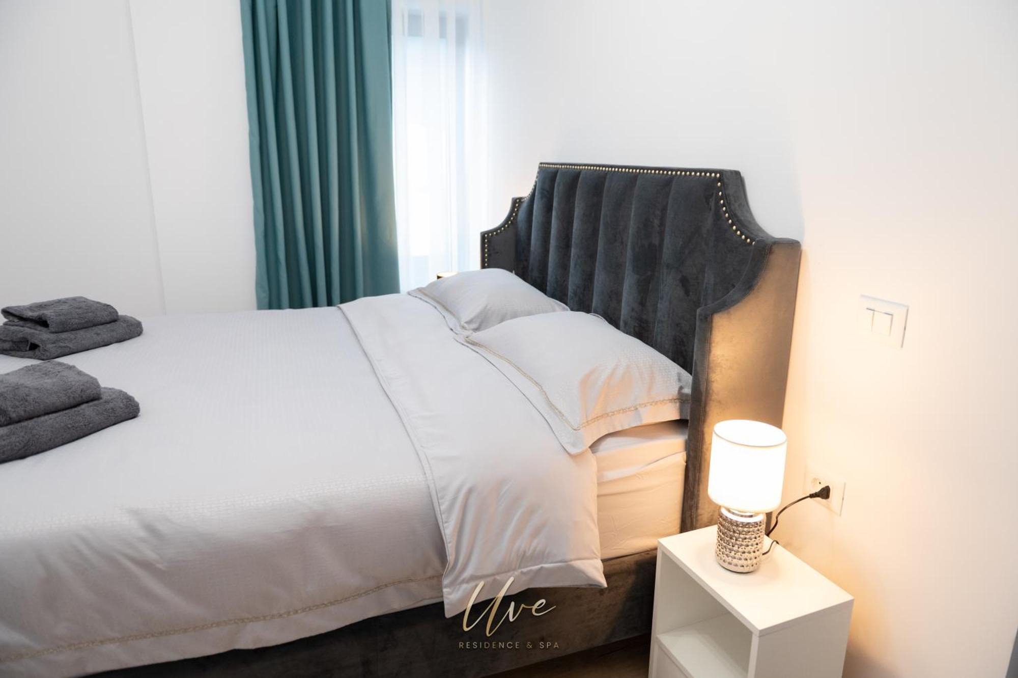 Uve Residence & Spa Piatra Neamt Exterior photo
