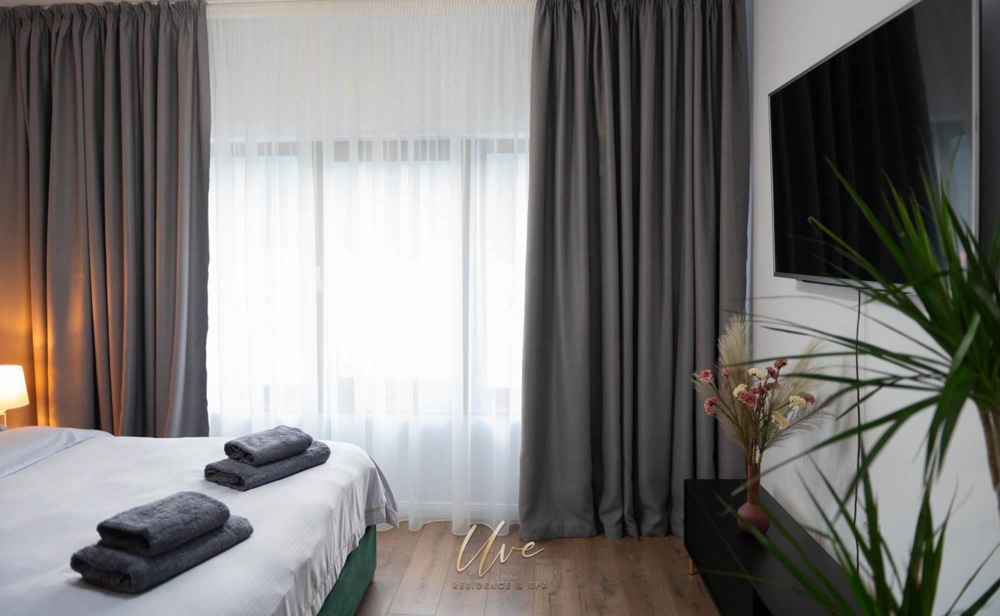Uve Residence & Spa Piatra Neamt Exterior photo
